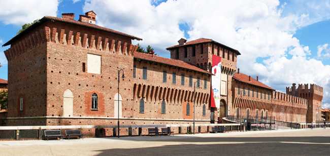 galliate castello