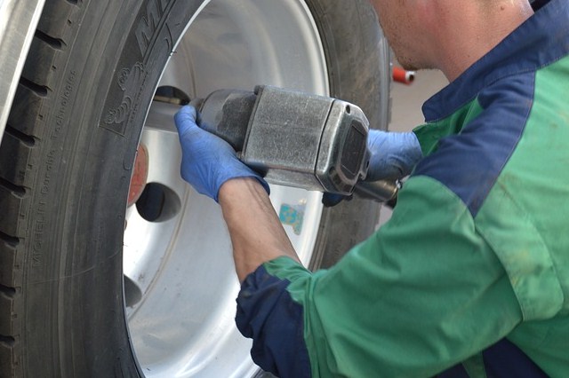 montaggio pneumatici