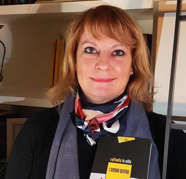 Foto con libro