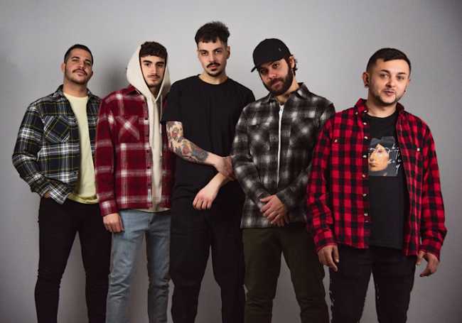 Naive band Novara