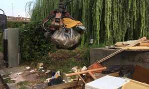 assa rifiuti abbandonati