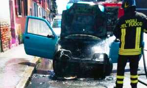 auto fuoco novara 17 mag