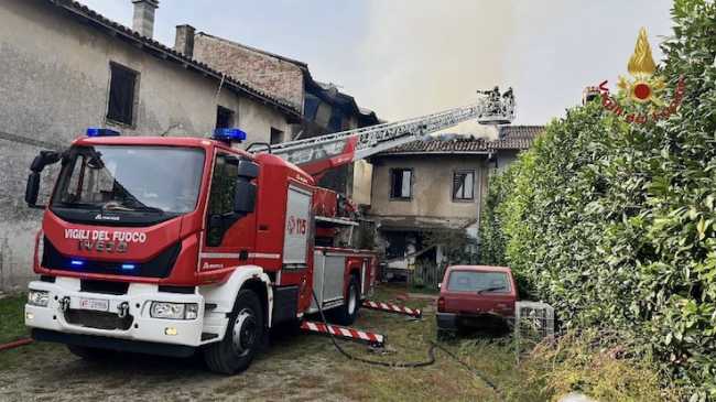cameri incendio tetto ott 25