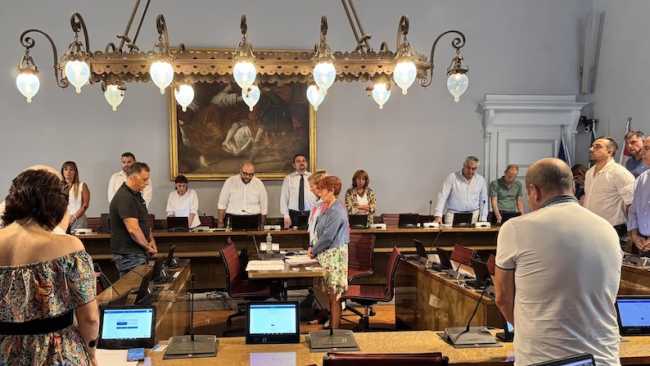 cons comun minuto silenzio incidente a4