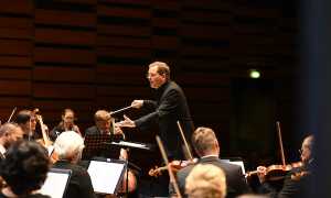 dirigere orchestra