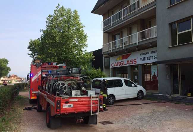 dormelletto fiamme cabina elettrica