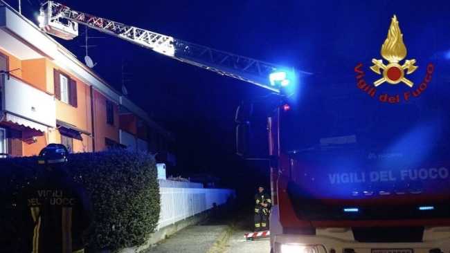 galliate incendio vvf