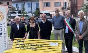 panchina gialla oleggio inaugurata