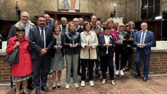 premio dipendenti comune no pensione