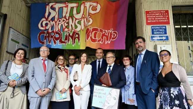 scuola to intitol carolina