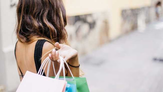 shopping ragazza