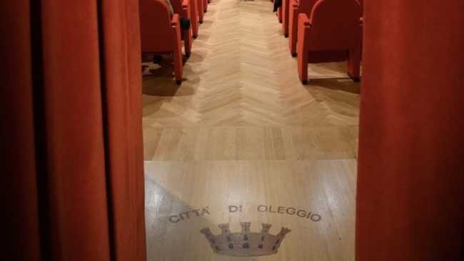 teatro oleggio platea simbolo