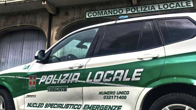 trecate polizia locale comando auto