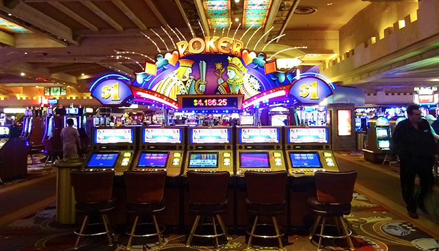 vegas poker slot