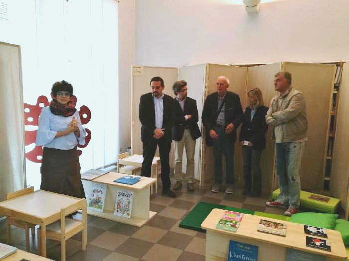 Nuovi arredi alla sezione bambini della "Negroni"