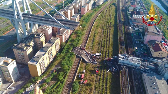 Famiglia di Novara dispersa, andava all'Elba. Si teme siano sotto il ponte crollato a Genova