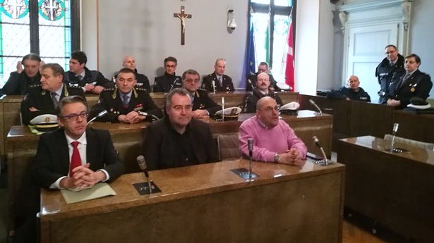 elogio pol locale