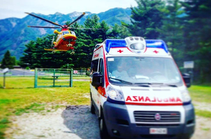Ragazza investita da auto, elitrasportata in ospedale