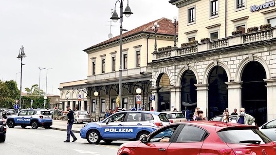 polizia novara controlli stazione