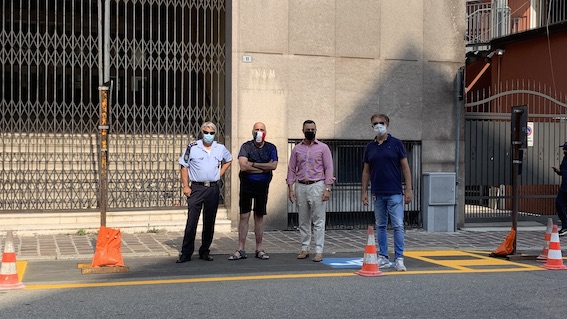 parcheggi gialli