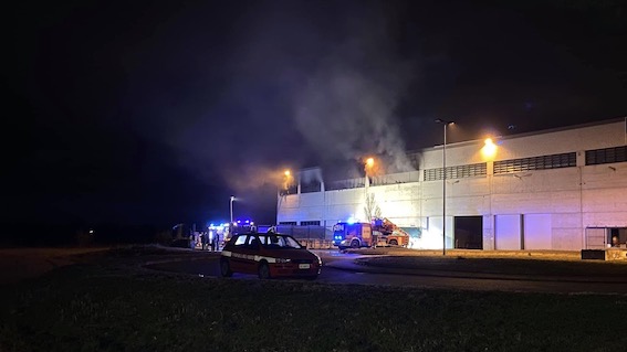 incendio trecate