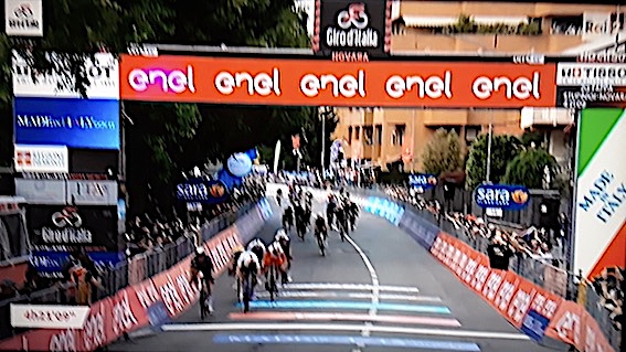 arrivo giro novara