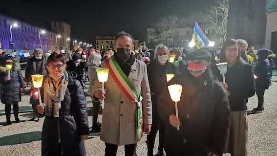 galliate fiaccolata