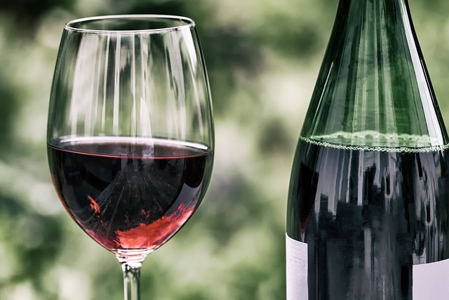vino bicchiere bottiglia