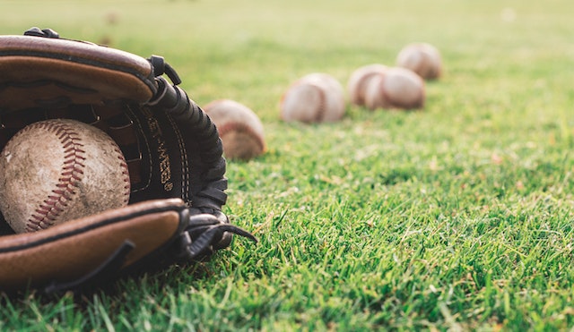 baseball palla guantone