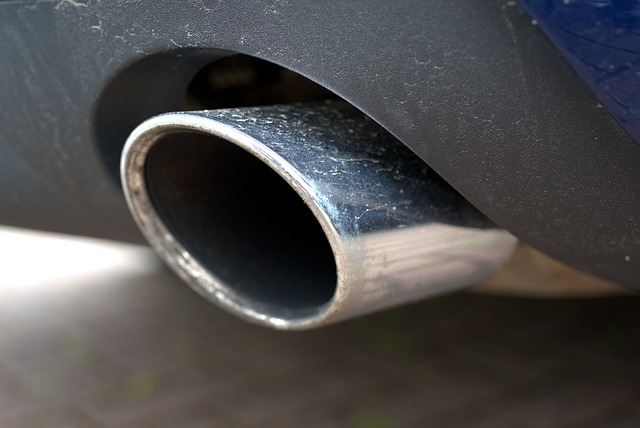 tubo scappamento auto