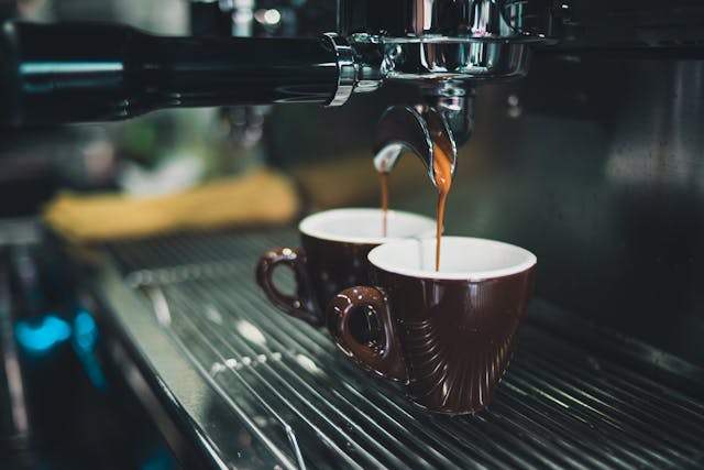 caffe bar tazzine