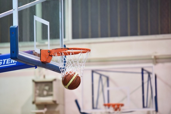 Il Rosmini basket non esiste più, venduto il titolo a Trecate 