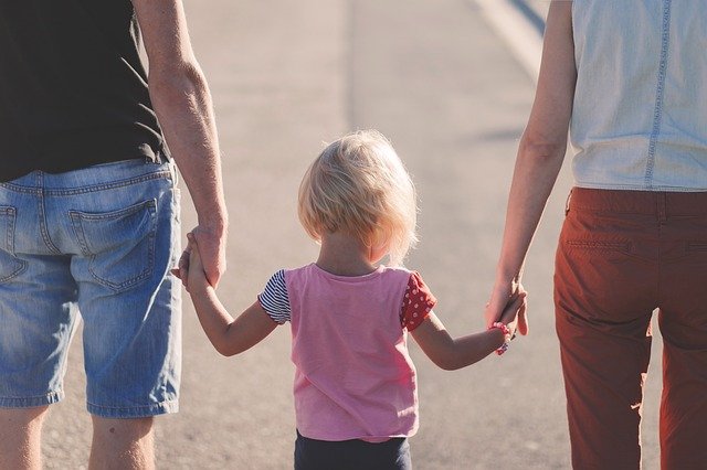 Famiglia genitori bambino