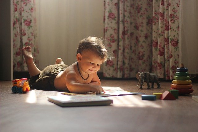 Leggere lettura libro bambino