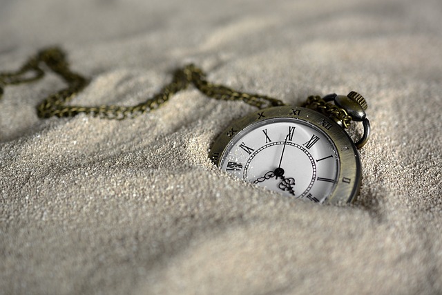 pocket watch 3156771 640