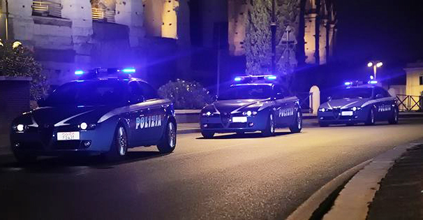 polizia auto notte